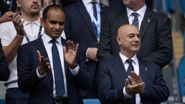 Ai sẽ thay thế Daniel Levy ở Tottenham? Vai trò của CEO Vinai Venkatesham và giám đốc Peter Charrington image